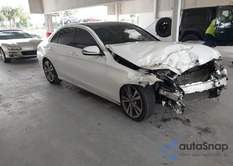 2018 Mercedes-Benz C 300 from USA, damaged, VIN WDDWF4JBXJR407116